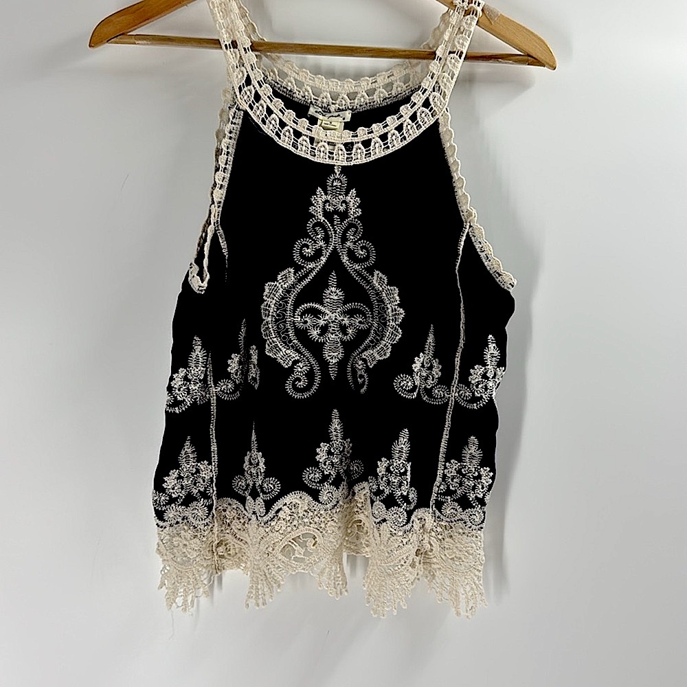 Black and white lace embroidered top lace hem dramatic romantic